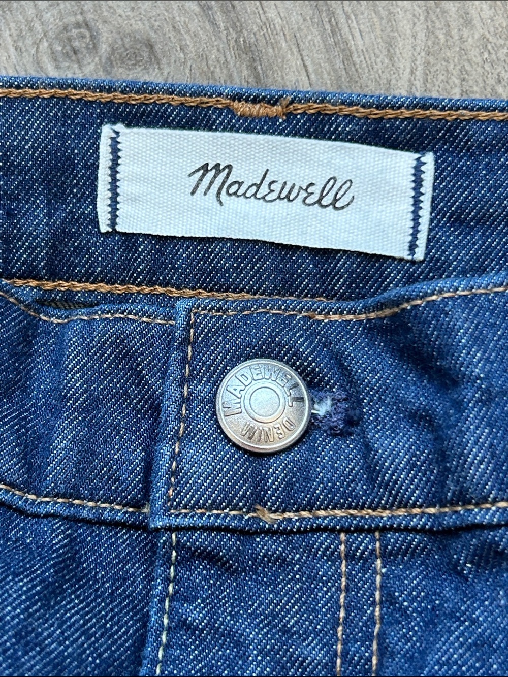 NWOT Madewell Relaxed Bootcut Jeans - Picture 3 of 10